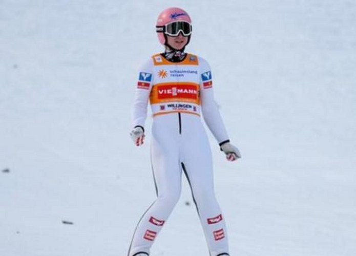 โอลิมปิกฤดูหนาว: นักกระโดดสกีชาวออสเตรียผู้ชื่นชอบ Marita Kramer ถูกตัดขาดจาก Covid-19